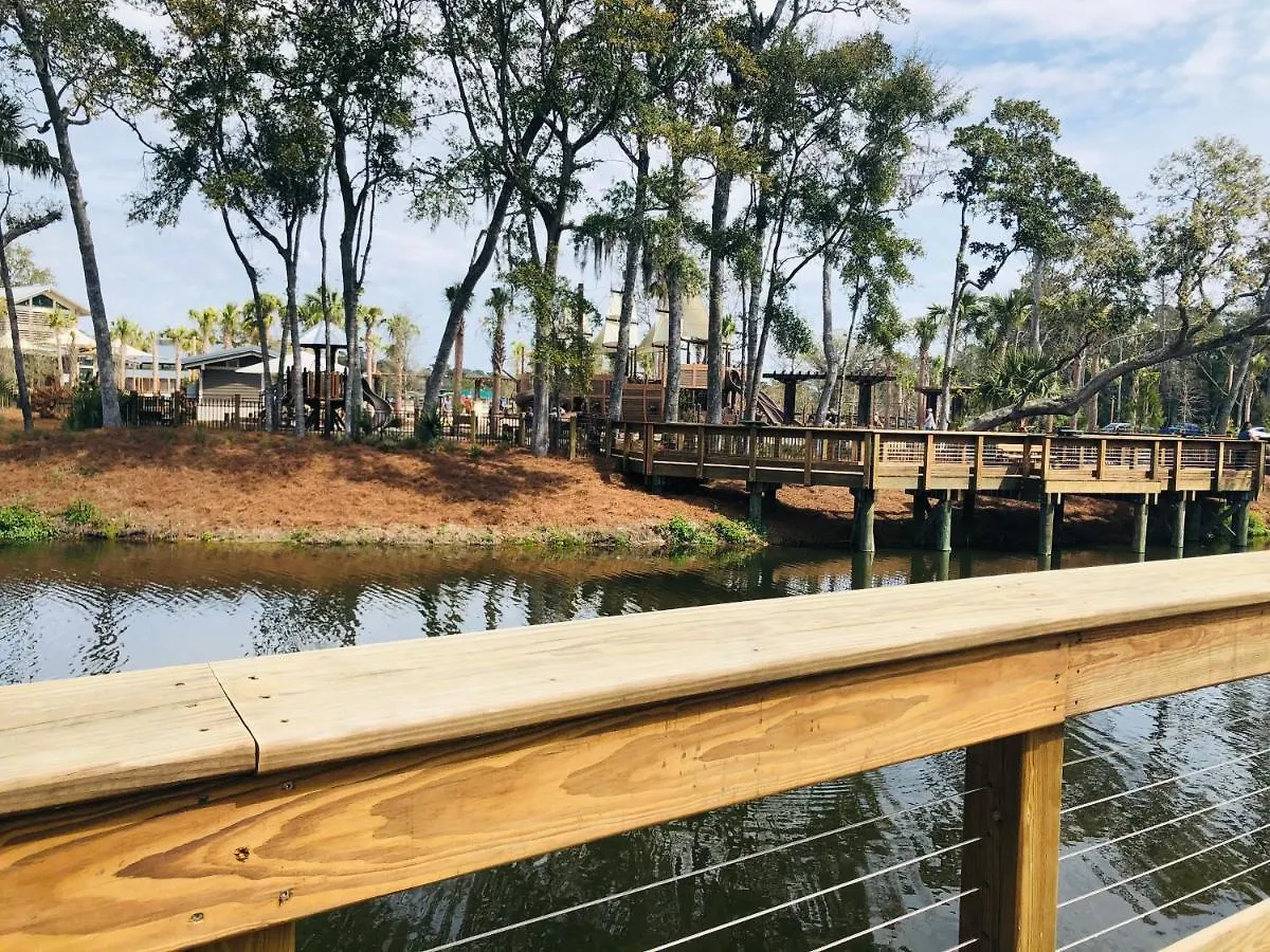 Springwood With Pool Excess Half A Mile From Apartment Hilton Head Island