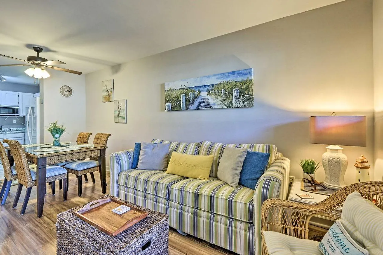 Family-friendly With Pools And Tennis Courts!