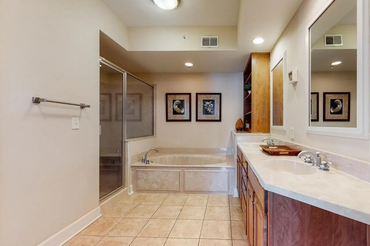Mainsail Apartment *