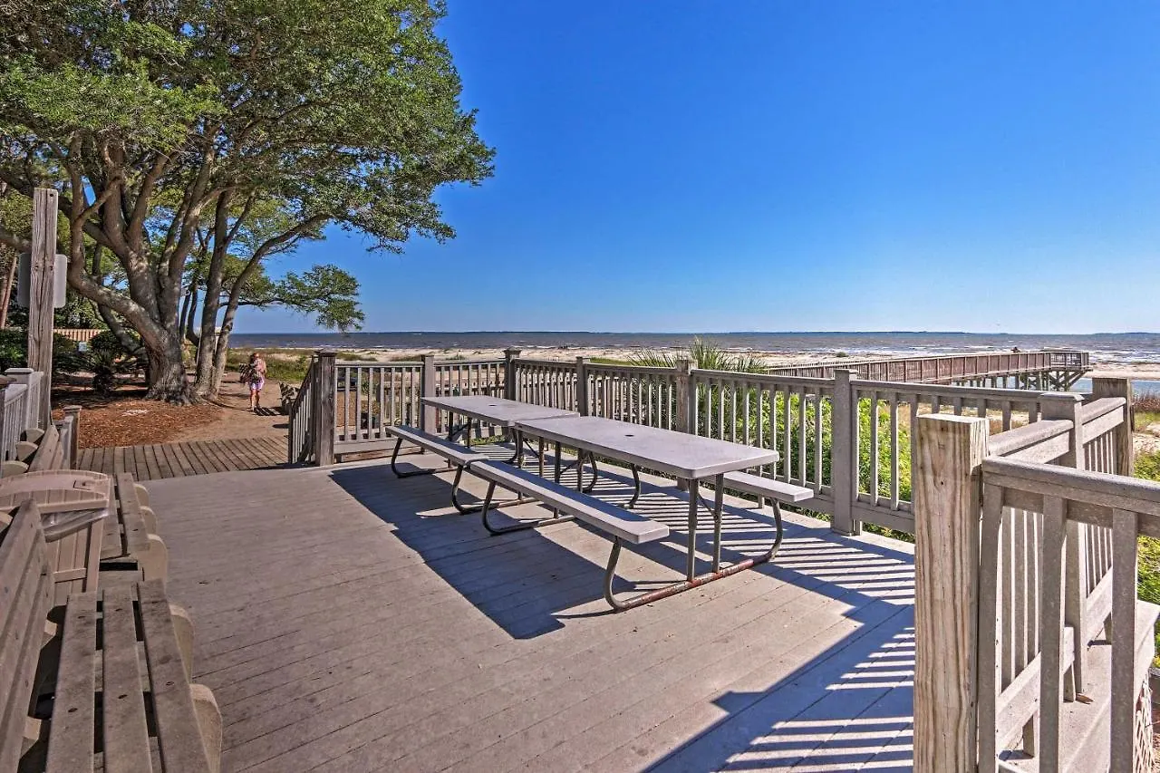 Family-friendly With Pools And Tennis Courts!