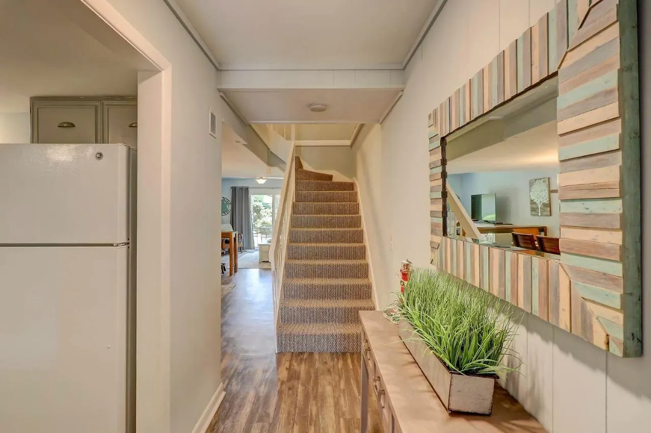 Villa Ocean Villas Deluxe - Oceanfront - Steps To Beach - Great Location - Heated Pool April Hilton Head Island