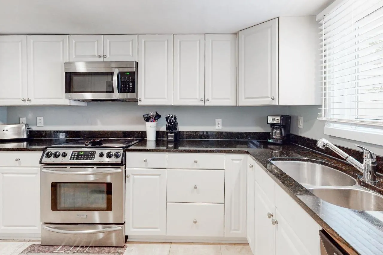 Shipmaster 1805 Apartment *