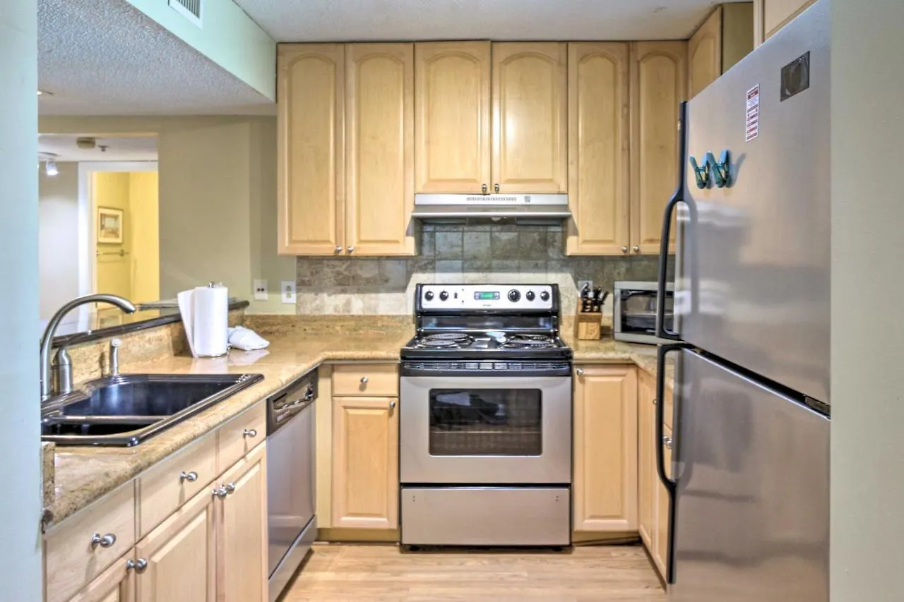 Coastal Hilton Head With Pool Access! Apartment *