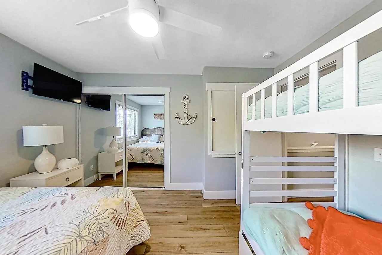 Holiday home Tanglewood *