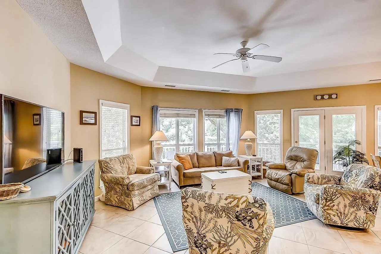 Crown Reef Apartment *