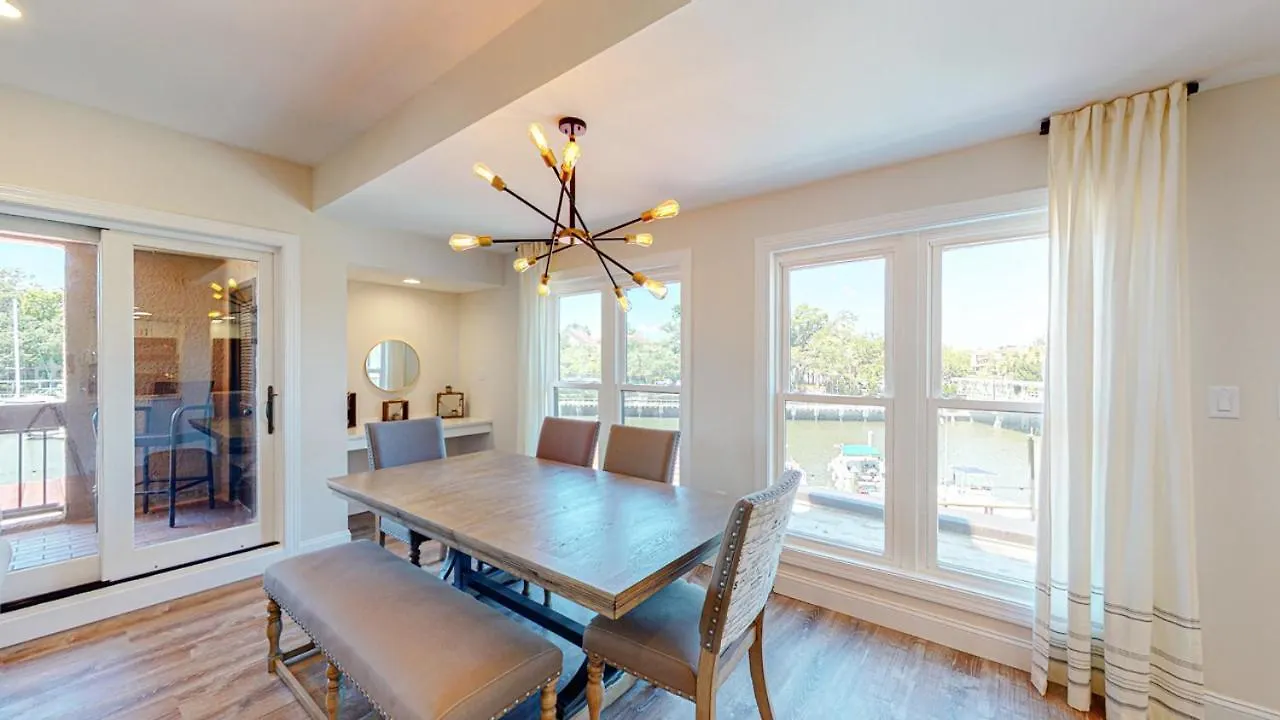 Villa 7111 Harbourside