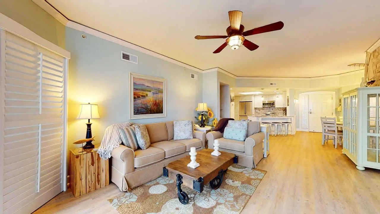 Villa 5402 Hampton Place South