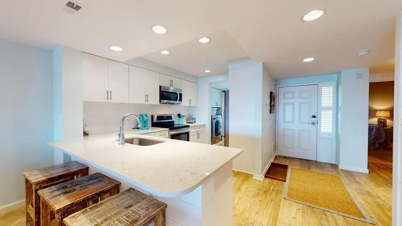 476 Captain's Walk Villa
