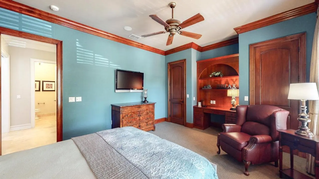 Holiday home 9 Promontory Ct *
