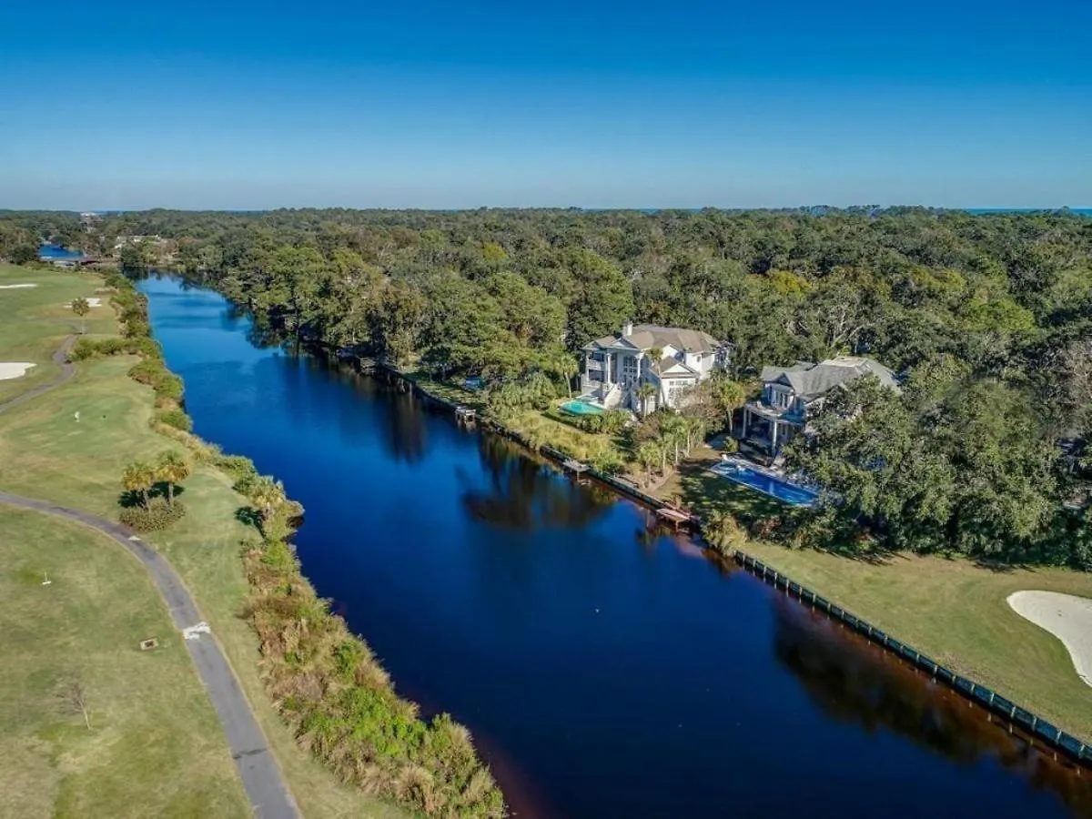 9 Promontory Ct * Hilton Head Island