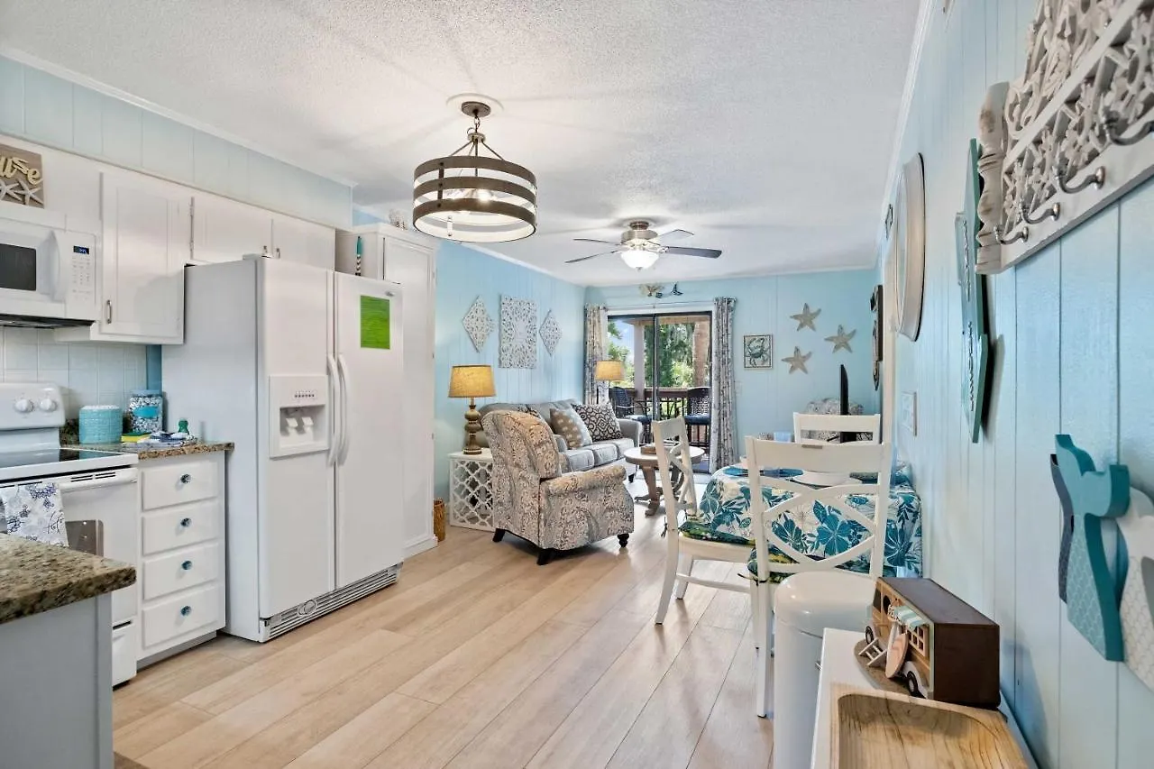 With Prime Location Walk To And Coligny! Hilton Head Island