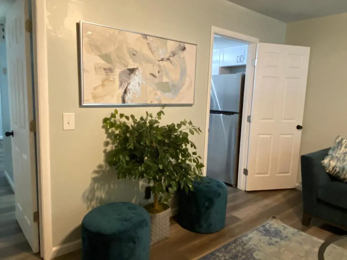 Hhi Homes- Newly Renovated Cozy Modern Pet-friendly Villa-ideal Location Hilton Head Island