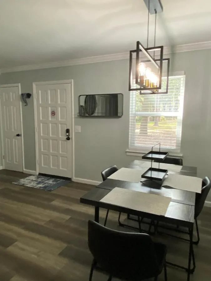 Hhi Homes- Newly Renovated Cozy Modern Pet-friendly Villa-ideal Location * Hilton Head Island