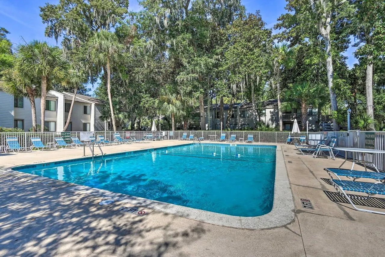 Hilton Head Tropical Walk To Coligny Beach! Hilton Head Island