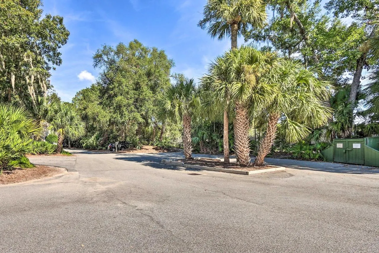Apartment Hilton Head Tropical Walk To Coligny Beach! *