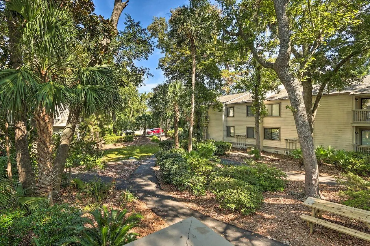 Apartment Hilton Head Tropical Walk To Coligny Beach! Hilton Head Island