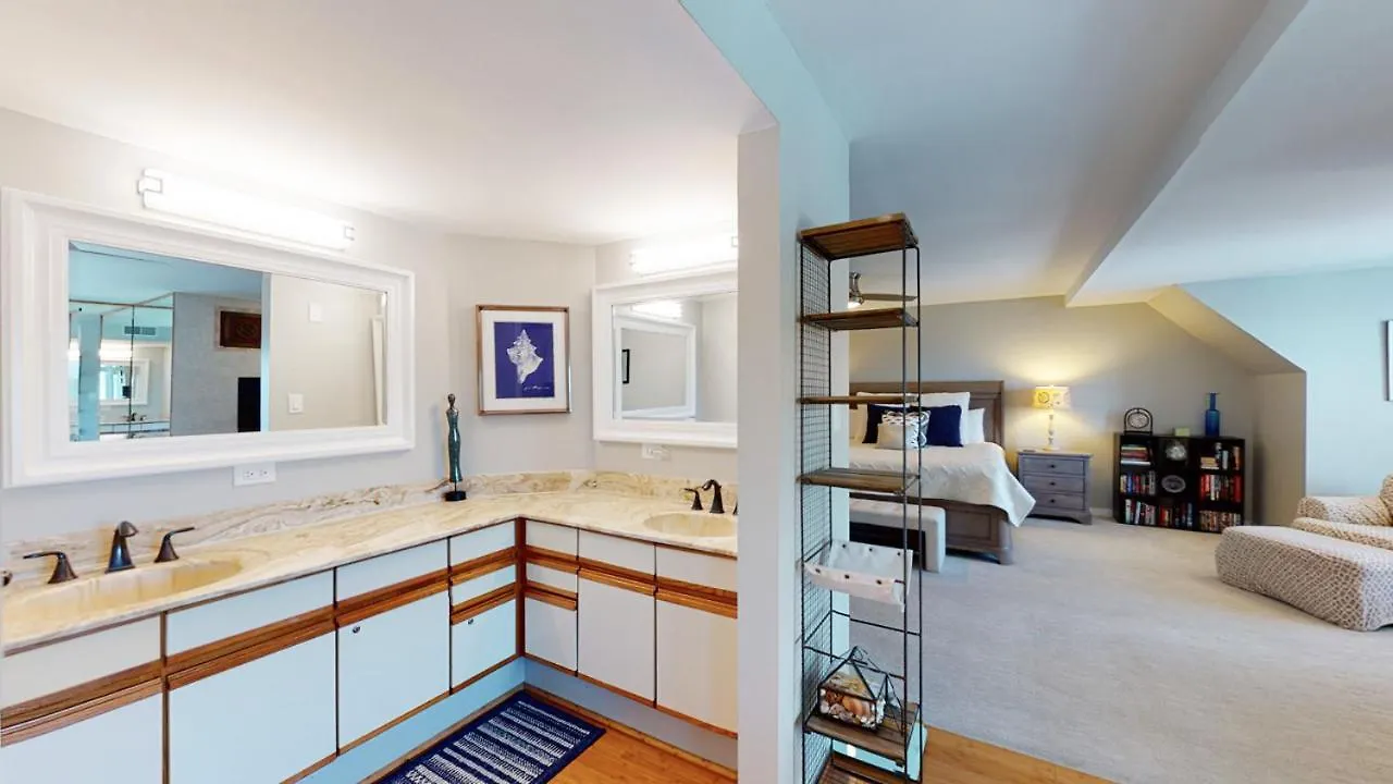 7169 Harbourside Ii Villa