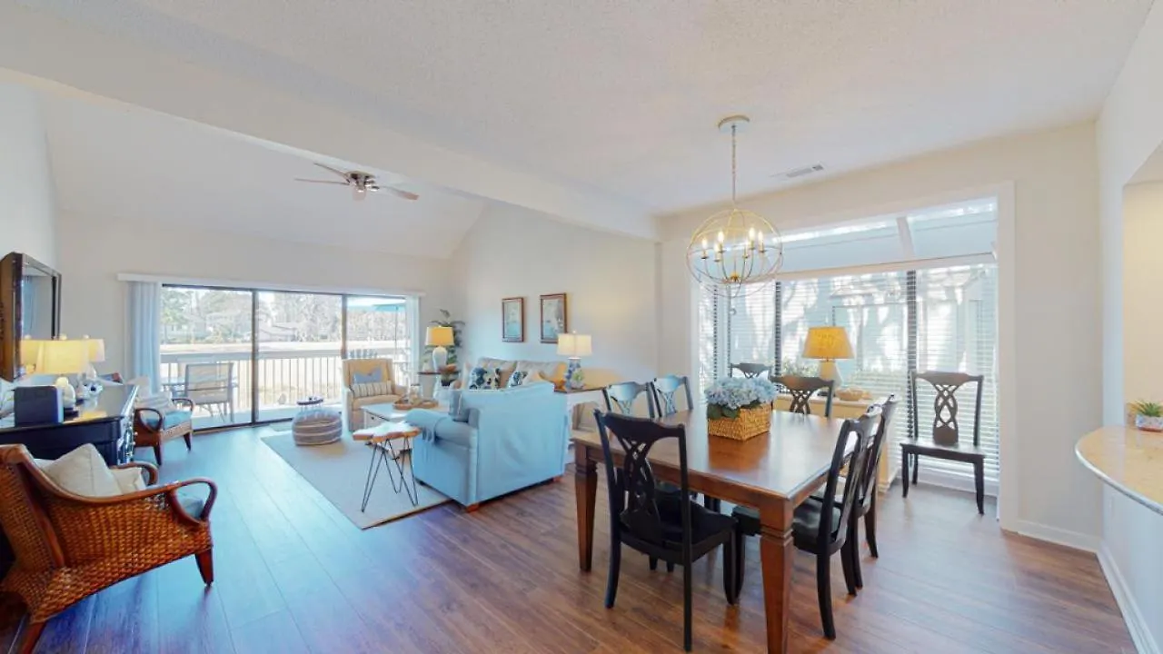 928 Inverness Village Villa *