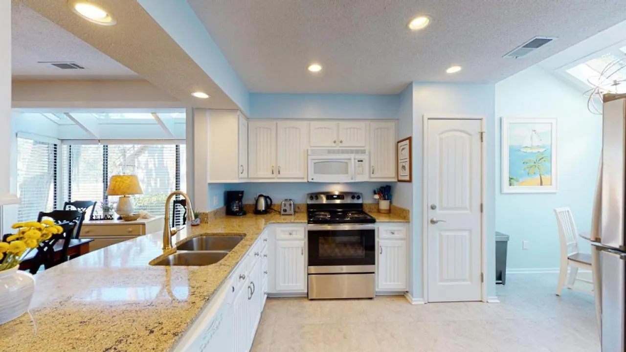 928 Inverness Village
