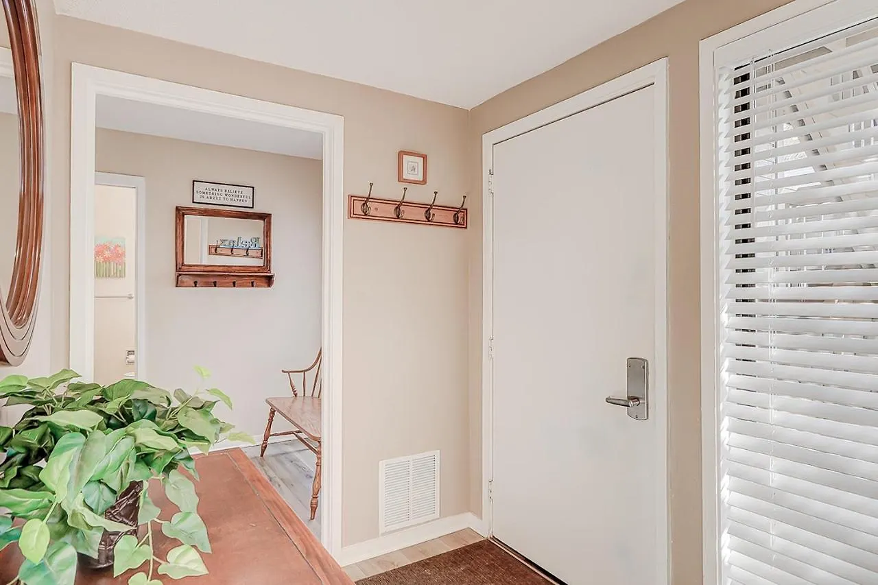 Apartment Moorings 43-44