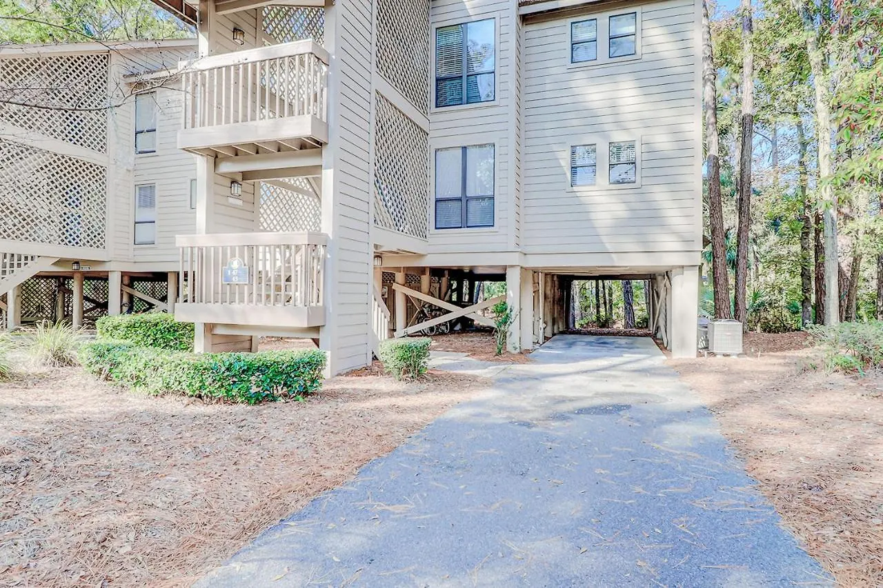 Apartment Moorings 43-44 *