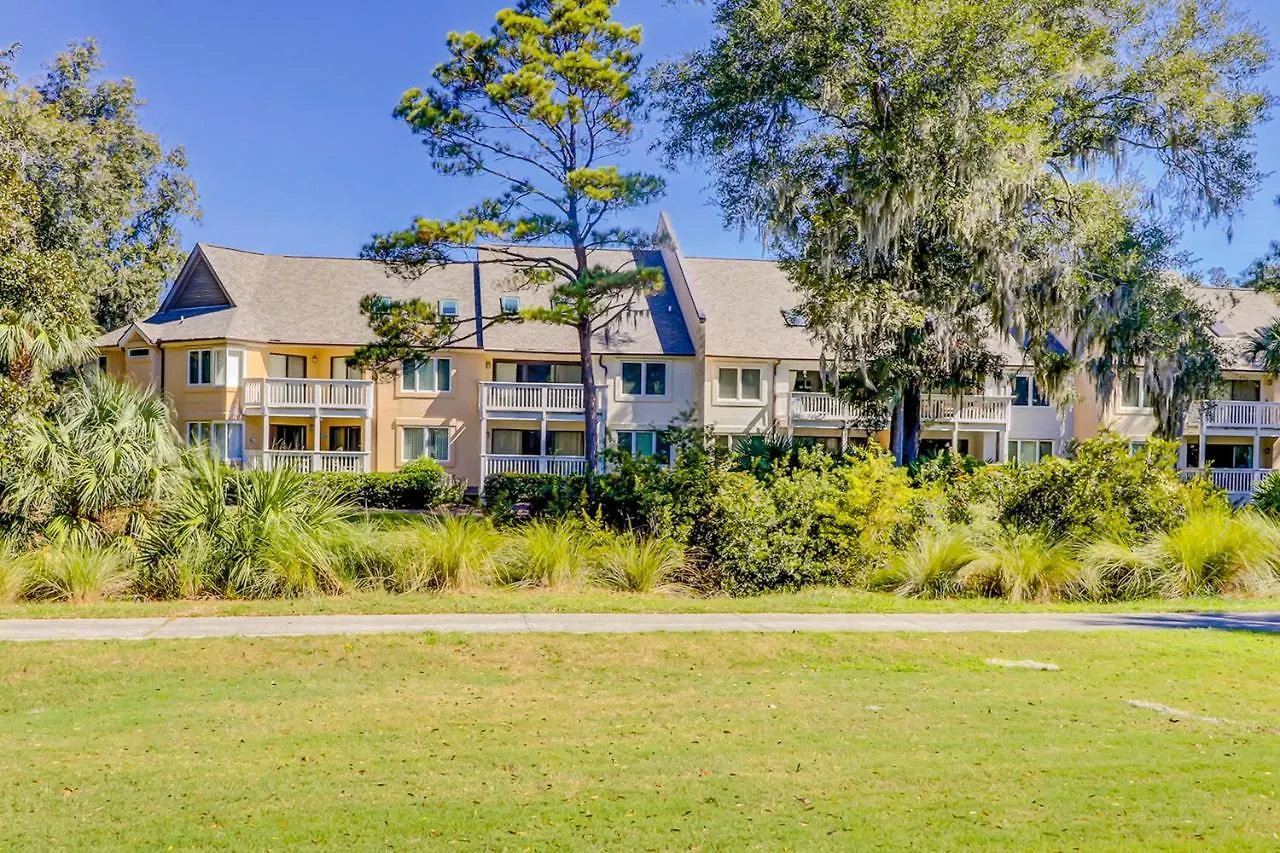 Colonnade Club 179 * Hilton Head Island