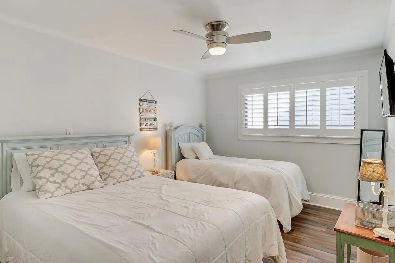 Queens Grant 628