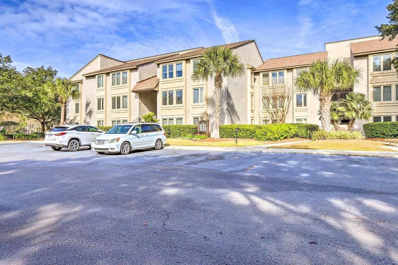 Apartment Coastal Sea Pines Escape Walk To Beach!