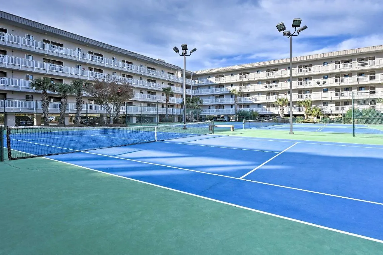 Walkable With Perks Apartment Hilton Head Island