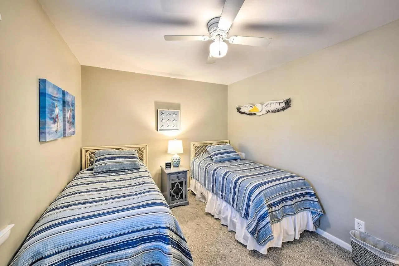 Apartment Hilton Head With Lagoon View - Near Beach! *