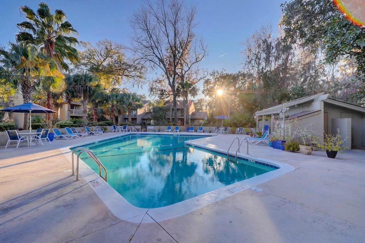 19 Sailmaster 3 Bedroom Shipyard Pool Holiday home Hilton Head Island