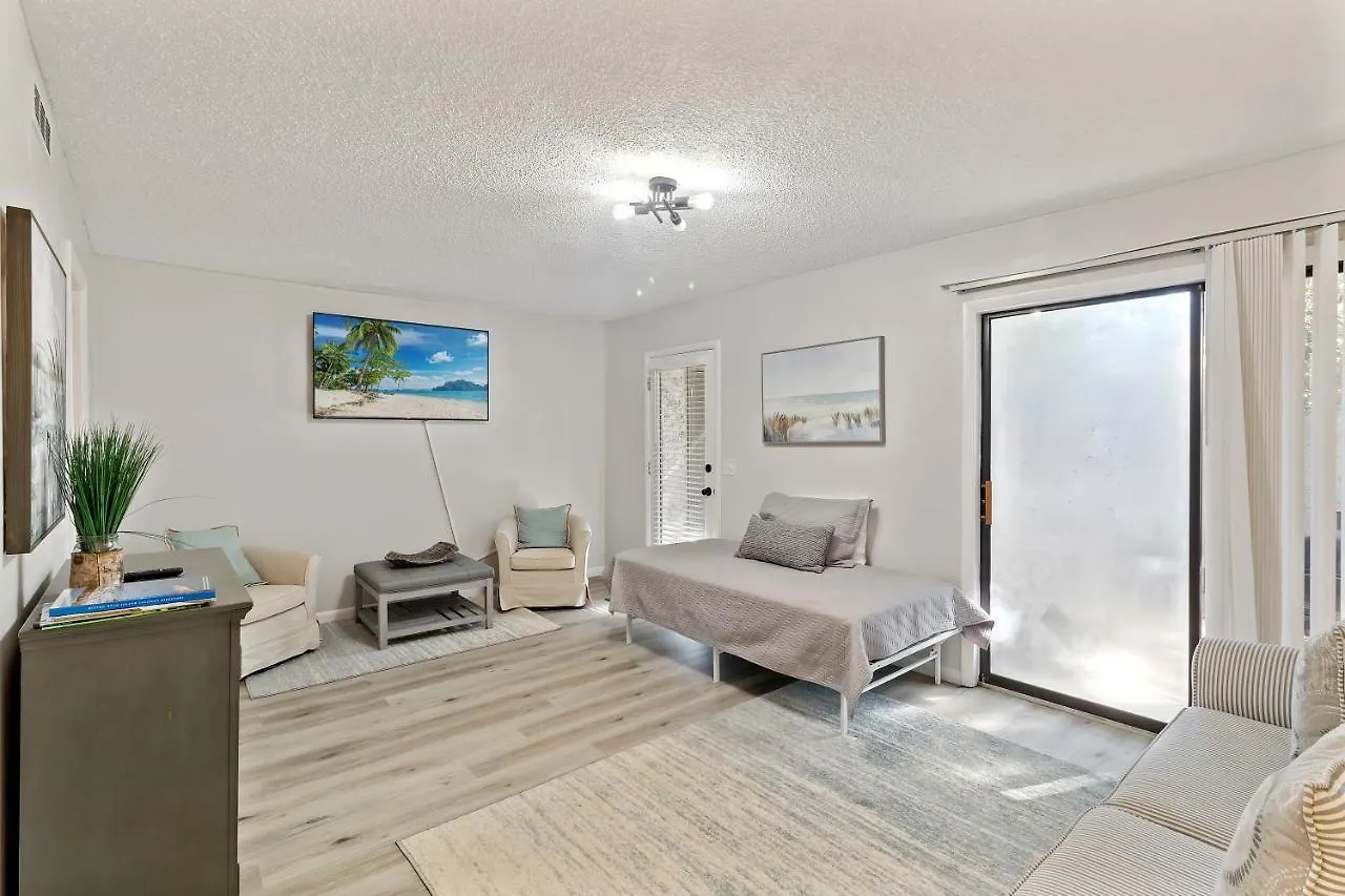 Holiday home #51 Superior Ideal Location Pool 3bdr/2 Park