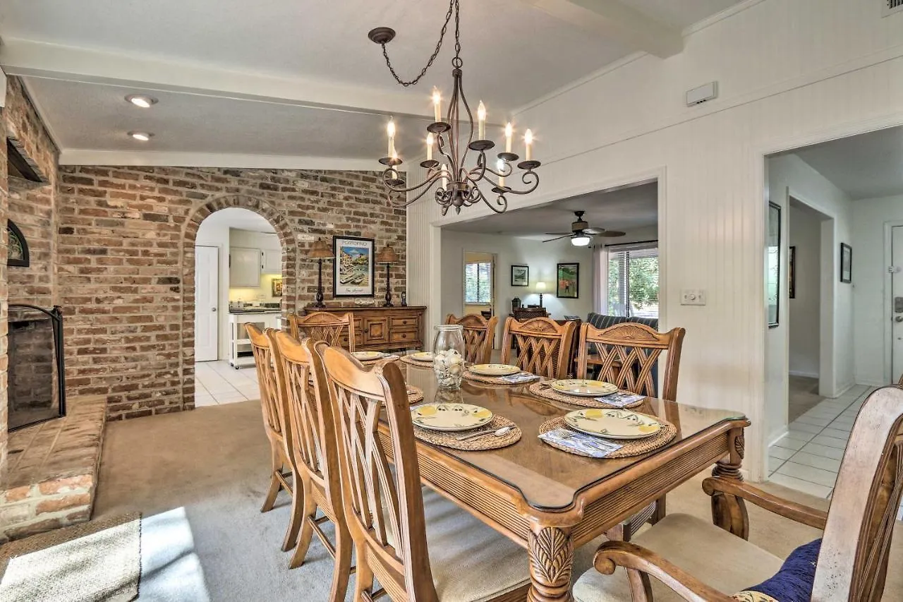 Family-friendly Hilton Head Home, Walk To Beach! *