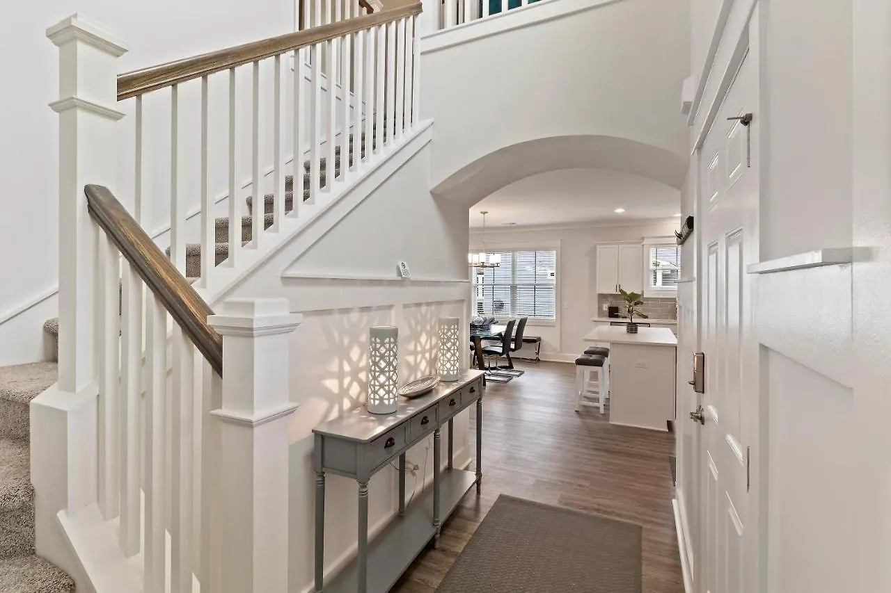 #17 Unsurpassed House Golf View/fireplace/garage