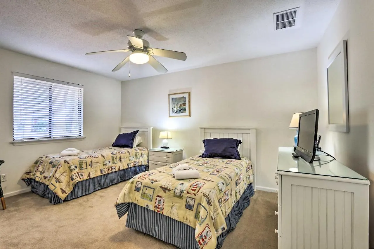Holiday home Family-friendly Hilton Head Home, Walk To Beach! *
