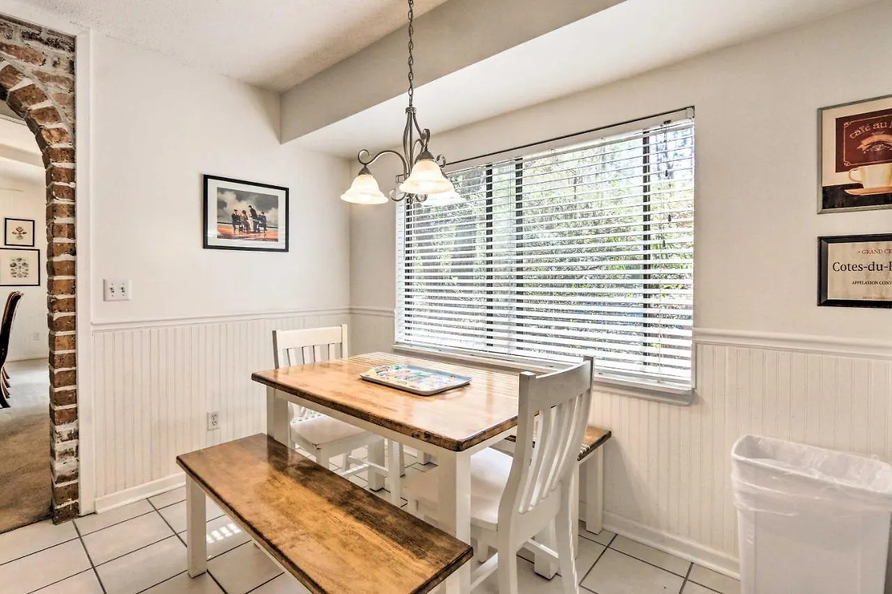 Holiday home Family-friendly Hilton Head Home, Walk To Beach!