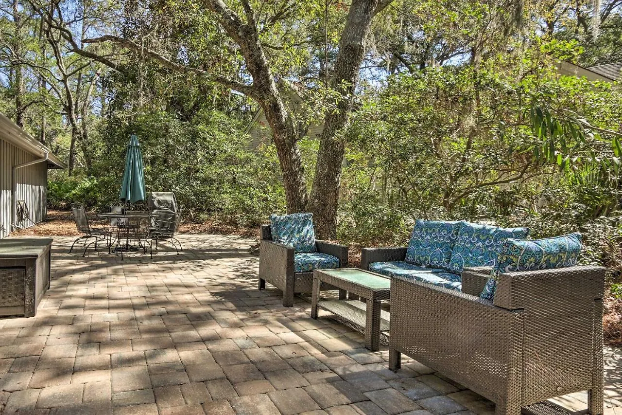Family-friendly Hilton Head Home, Walk To Beach! * Hilton Head Island