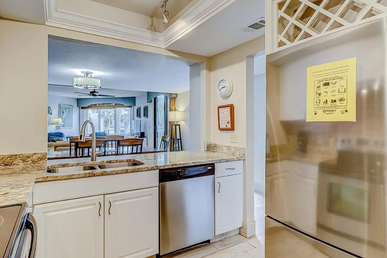 Shorewood Apartment *