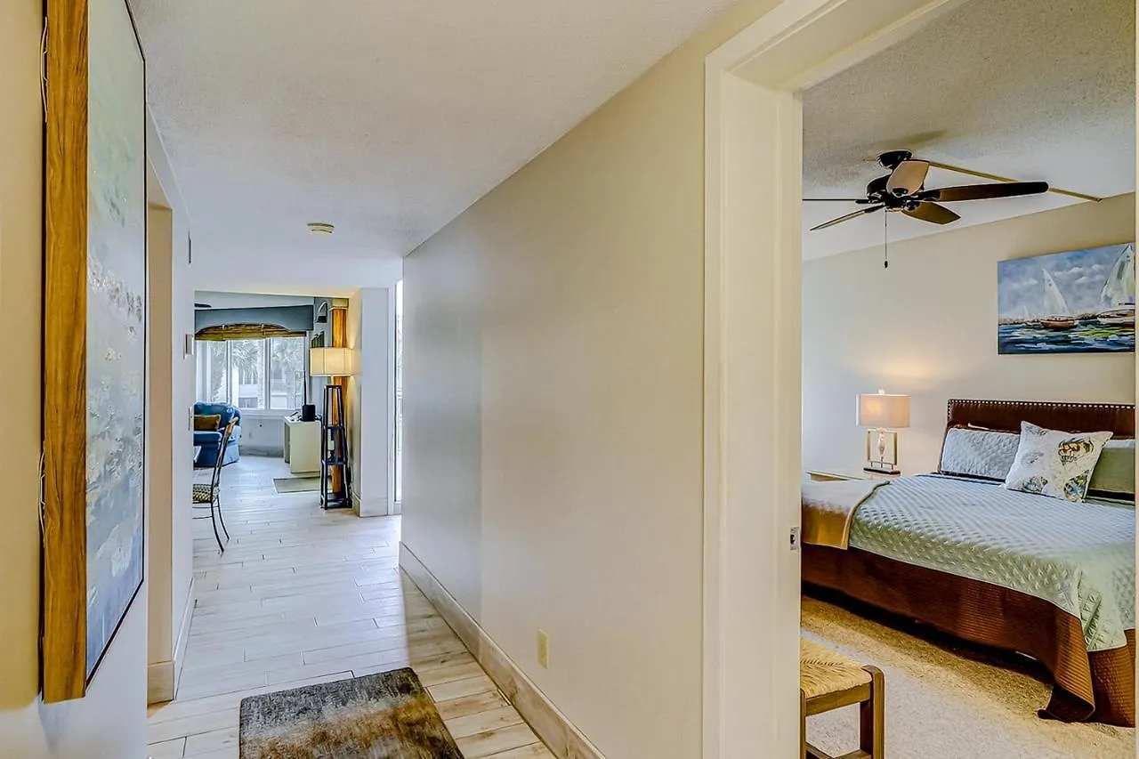 Shorewood Apartment