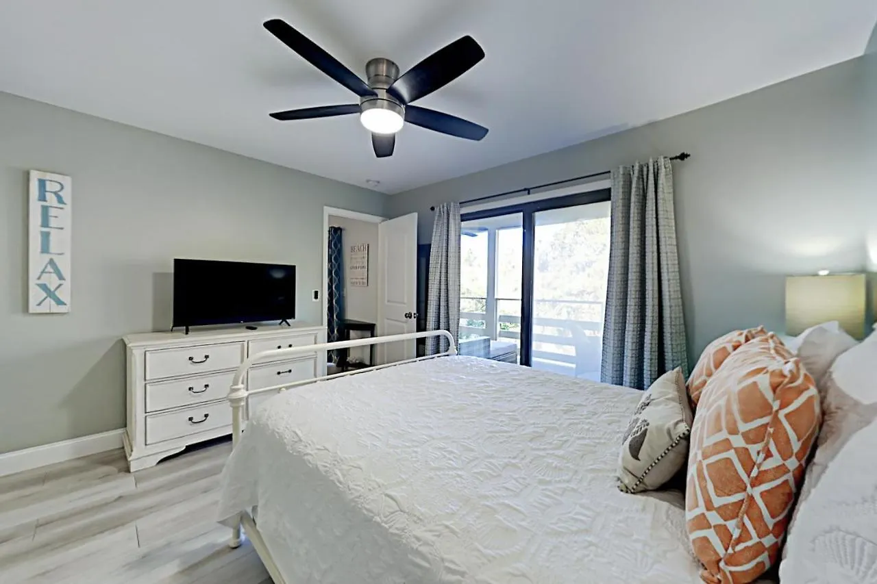 Fiddlers Cove Iii Holiday home