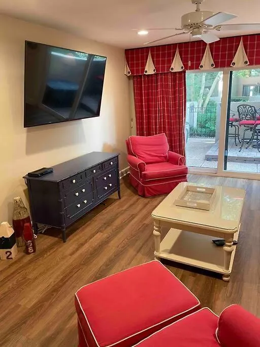 Сasa de vacaciones In The Heart Of Harbour Town 2br 2ba Pool Access Close To *