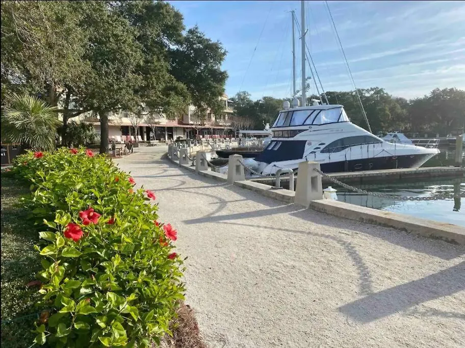 Сasa de vacaciones In The Heart Of Harbour Town 2br 2ba Pool Access Close To
