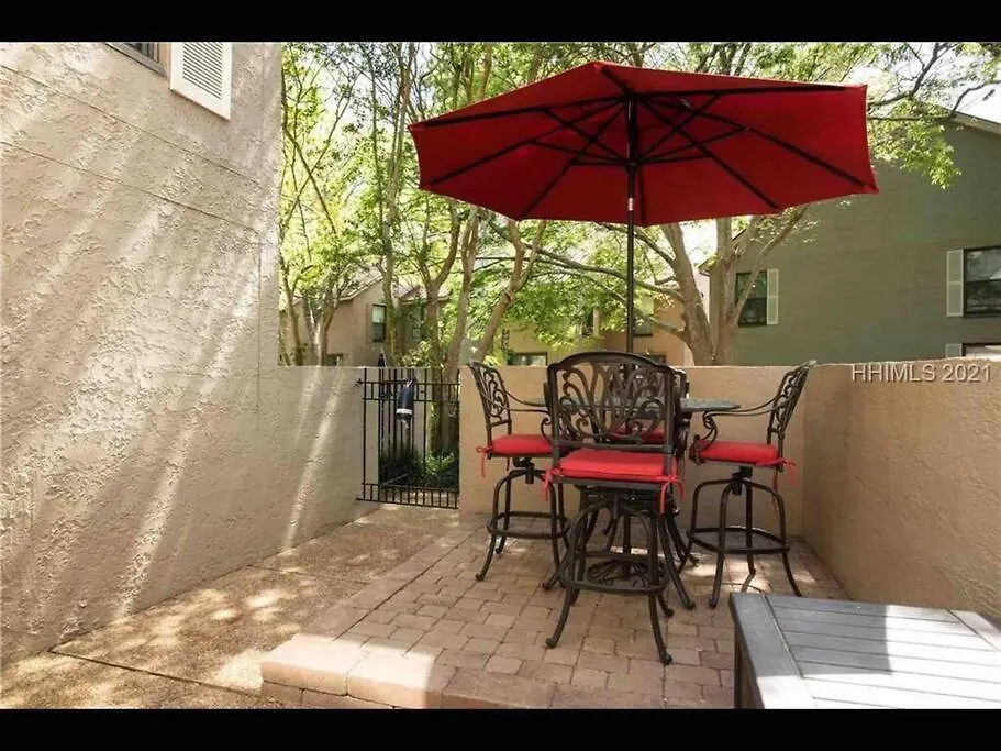 Holiday home In The Heart Of Harbour Town 2br 2ba Pool Access Close To *