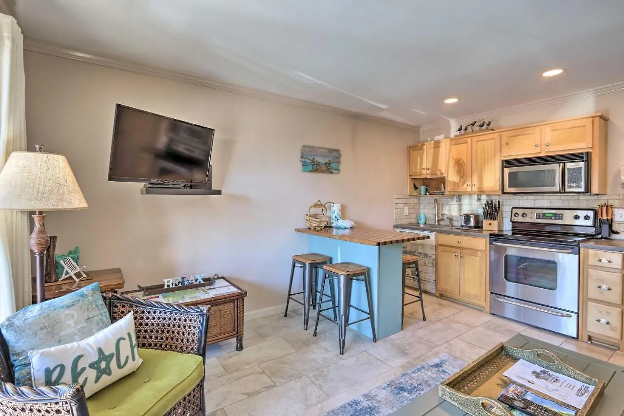 Hilton Head Retreat With Amenities!