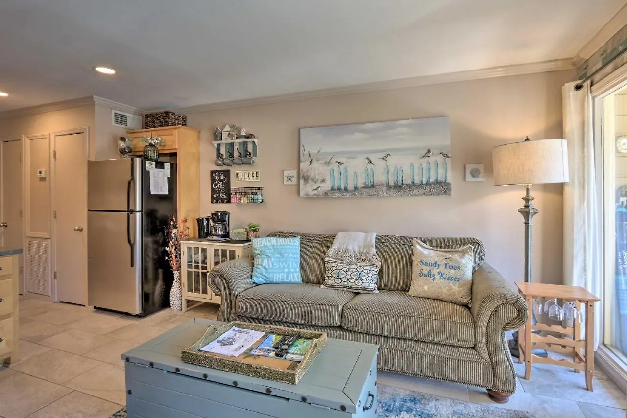 Apartment Hilton Head Retreat With Amenities!