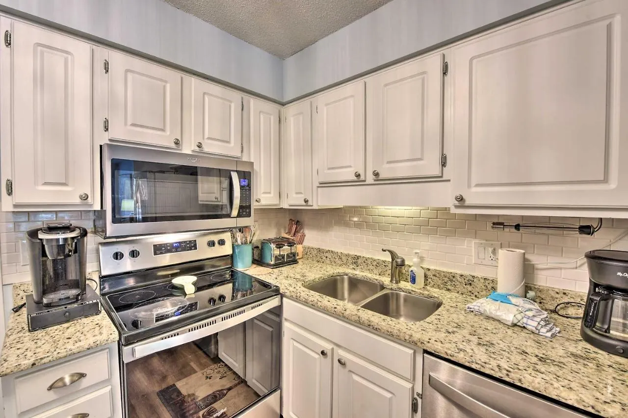 Apartment Hilton Head Supplies, Walk To Shore! Hilton Head Island
