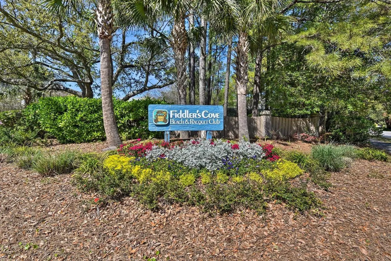 Hilton Head Supplies, Walk To Shore! Apartment Hilton Head Island