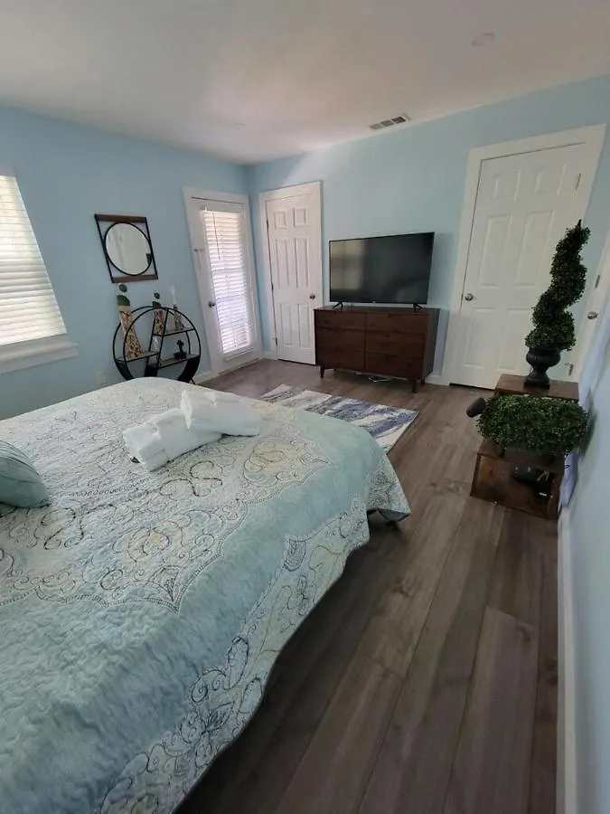 Villa Wave Of Relaxation- Pet-friendly W/parking Hilton Head Island