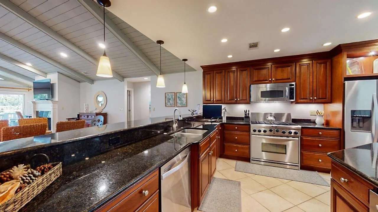 15 Promontory Ct * Hilton Head Island