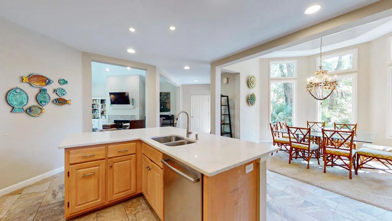 6 Flagg Dr Hilton Head Island